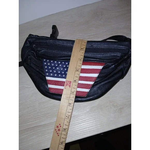 Wilsons Genuine Leather Fanny Pack Black With American Flag Closure Vintage - Picture 7 of 16